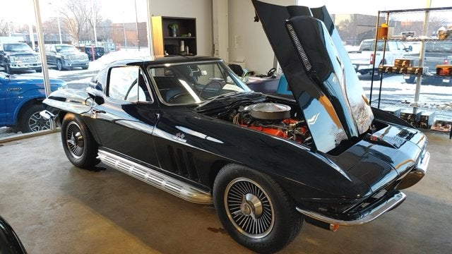 1966 CHEVY CORVETTE Base