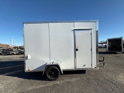 26 CROSS ENCLOSED CARGO Base