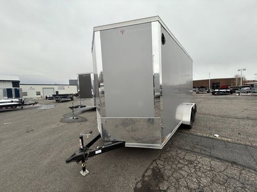 26 CROSS ENCLOSED CARGO Base