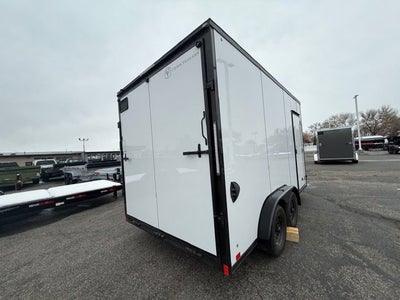 26 CROSS ENCLOSED CARGO Base