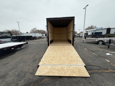 26 CROSS ENCLOSED CARGO Base