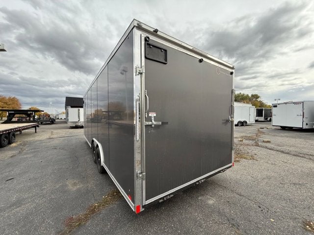 26 CROSS ENCLOSED CARGO Base