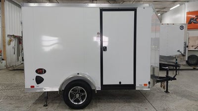 2022 UNITED TRAILERS ENCLOSED CARGO Base