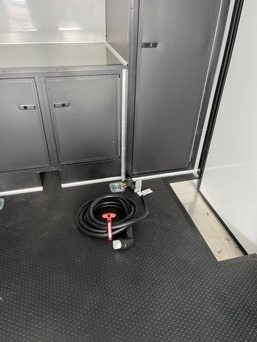 2022 UNITED TRAILERS ENCLOSED CAR HA Base
